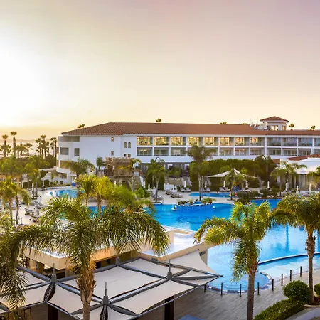 帕福斯奥运礁湖度假村 5* Paphos