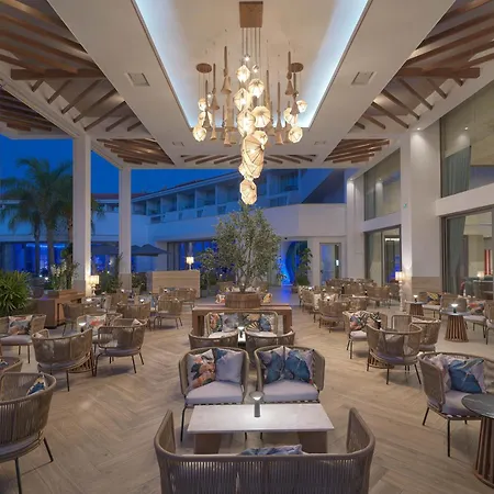 度假村 帕福斯奥运礁湖度假村 Paphos