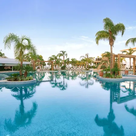 帕福斯奥运礁湖度假村 Paphos