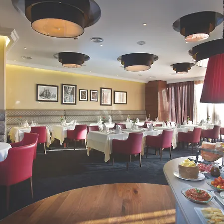 Ośrodek wypoczynkowy Olympic Lagoon 5*
