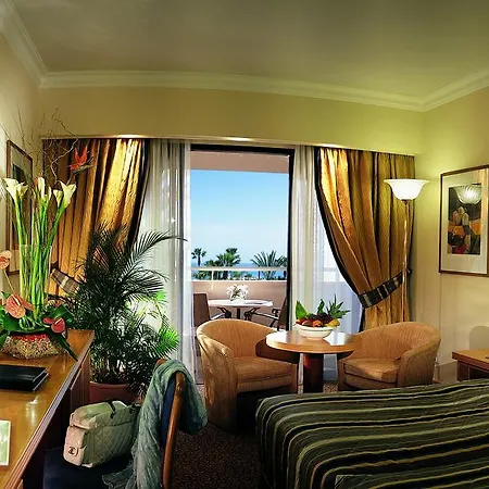 Ośrodek wypoczynkowy Olympic Lagoon 5*