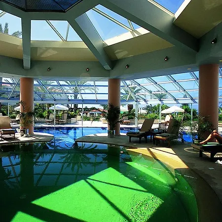 Ośrodek wypoczynkowy Olympic Lagoon 5*